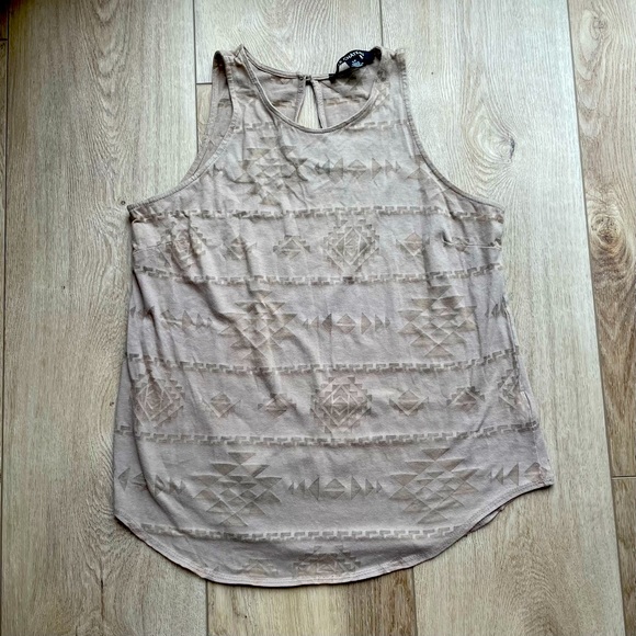 Le Chateau Tank Top - Picture 1 of 5